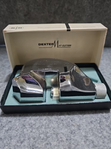 Vintage DEXTER Mat Cutter for Photo Frames Scrapbooking - Looks BARELY used!
