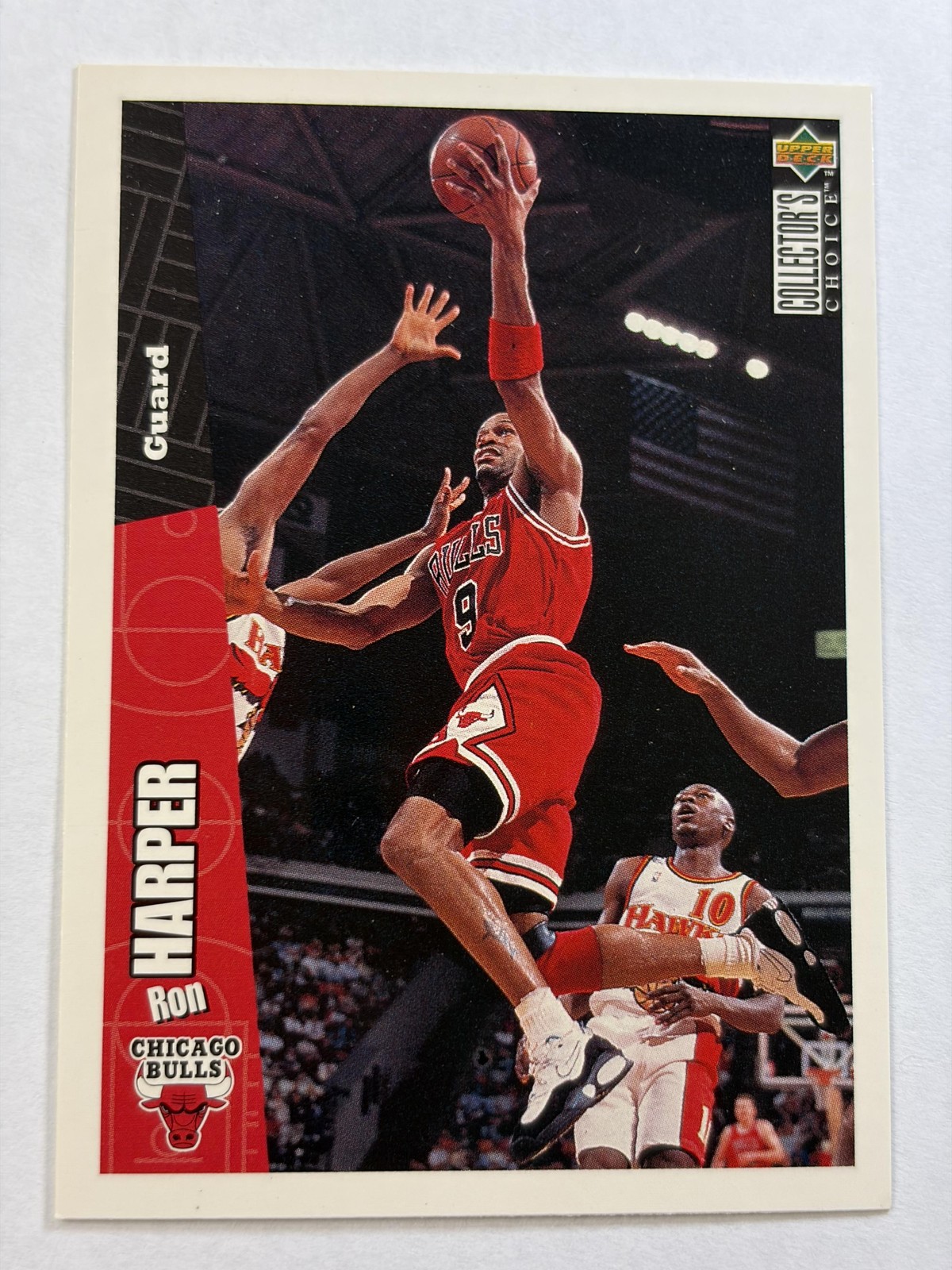Vintage 1996-97 Upper Deck Collector's Choice Ron Harper Bulls #19 NBA Card NM