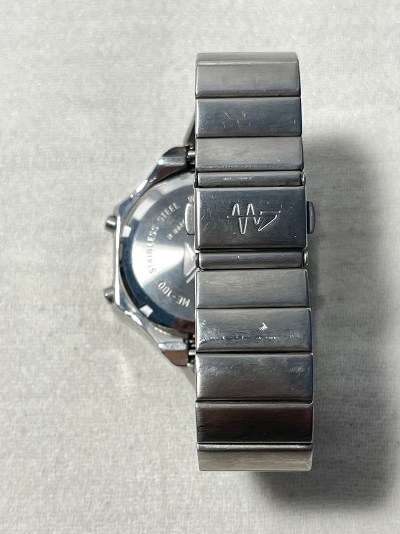 CASIO META ME-100 psychedelia men Quartz Silver Watch Japan -Rank