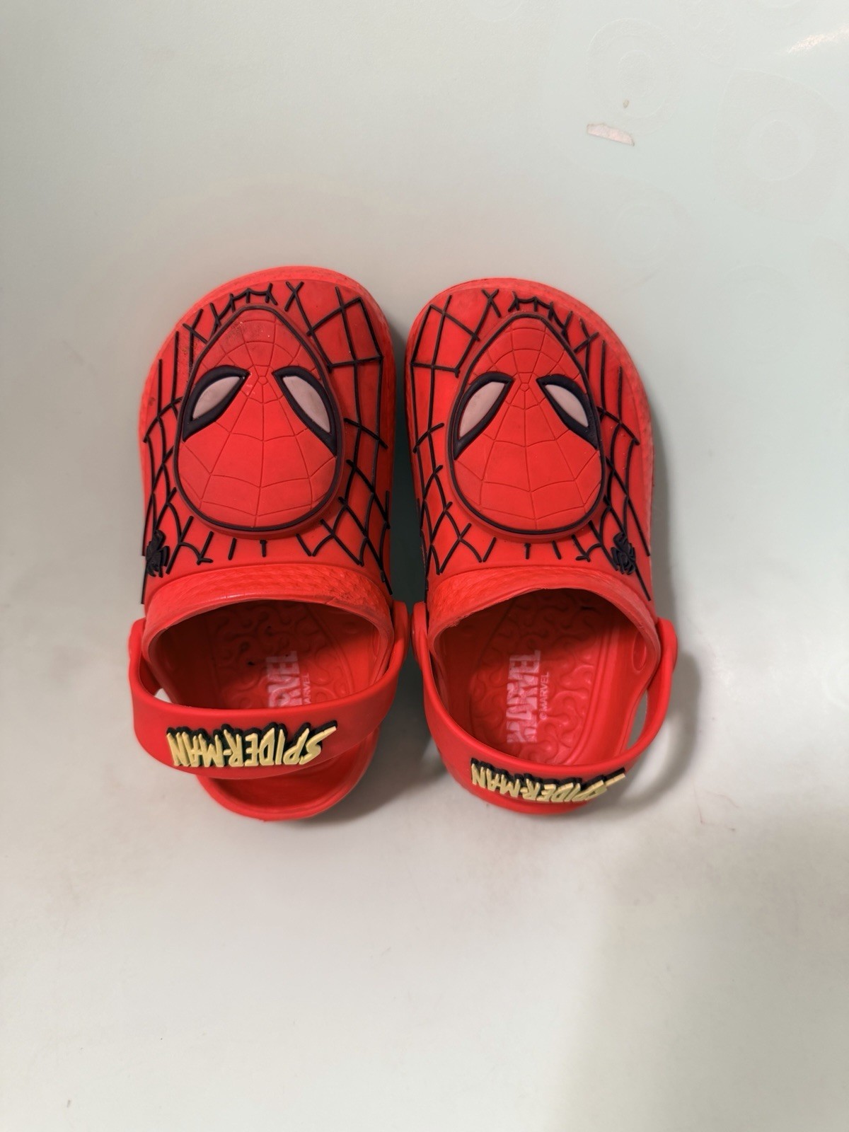 Vasijas Marvel Spider-Man con correas en el talón niño talla 3,