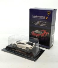 KYOSHO LAMBORGHINI HURACAN LP610-4 diecast car