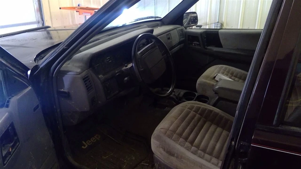 Jeep Grand Cherokee 1993 ECM 53009230 1059 Foto 2 de 4