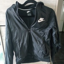 Nike Regenjacke Kinder Gr. 158/170 XL