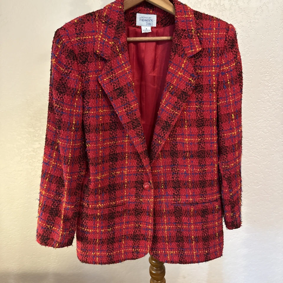 Blazer vintage de alpaca a cuadros rojos talla 4 de Fundamental Things. Foto 3 de 4