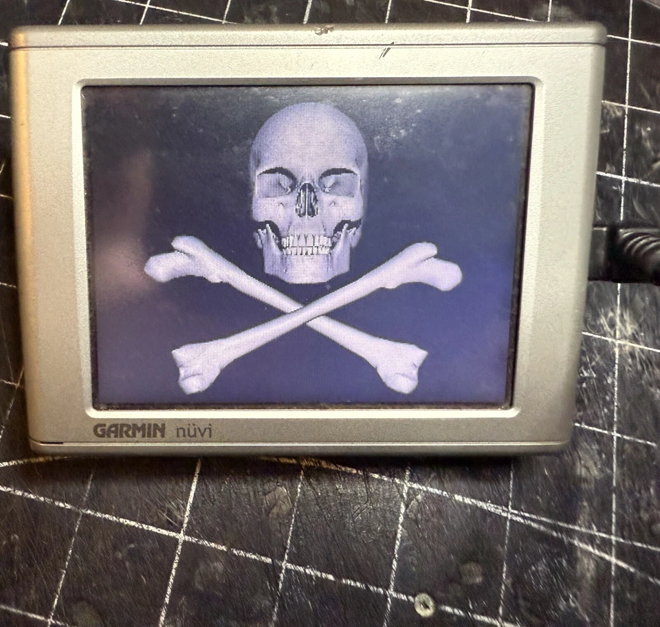 Garmin nüvi 350 Automotive  GPS unit.  UNIT ONLY!!! - Image 2 of 4