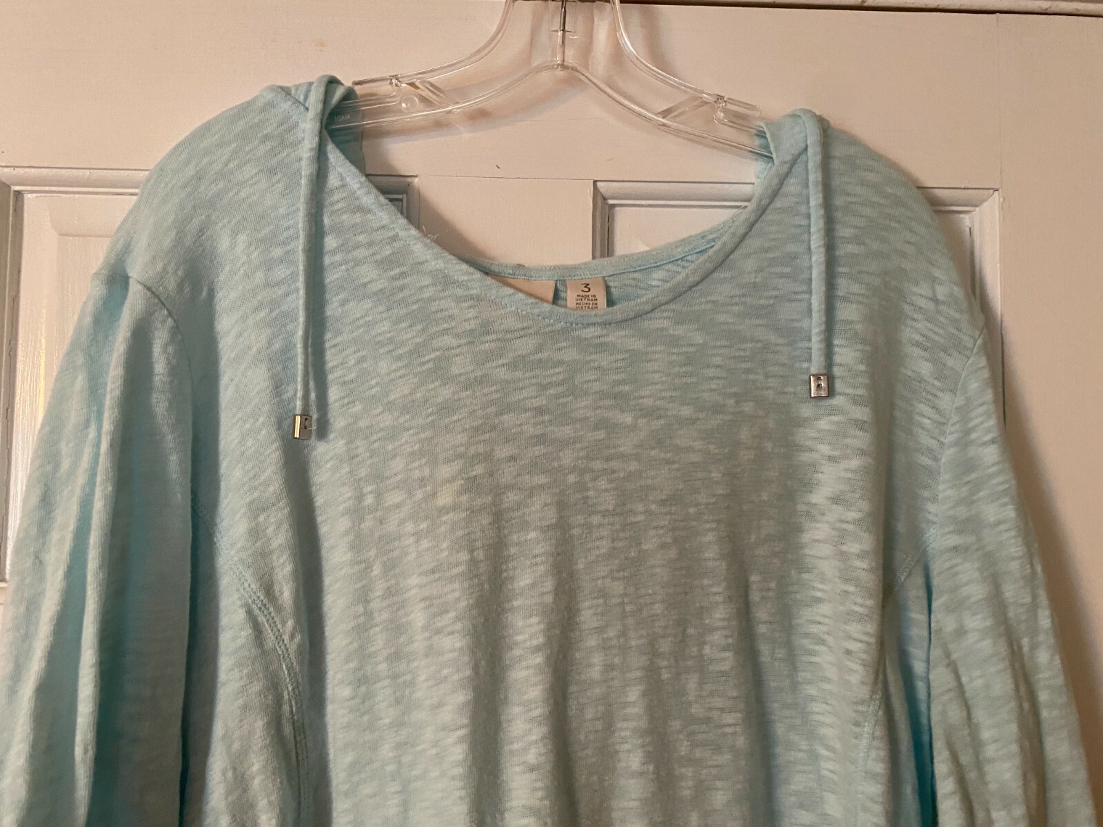 CHICO'S ZENERGY Top Size 3 Pullover Hooded Lightweight Long Sleeves