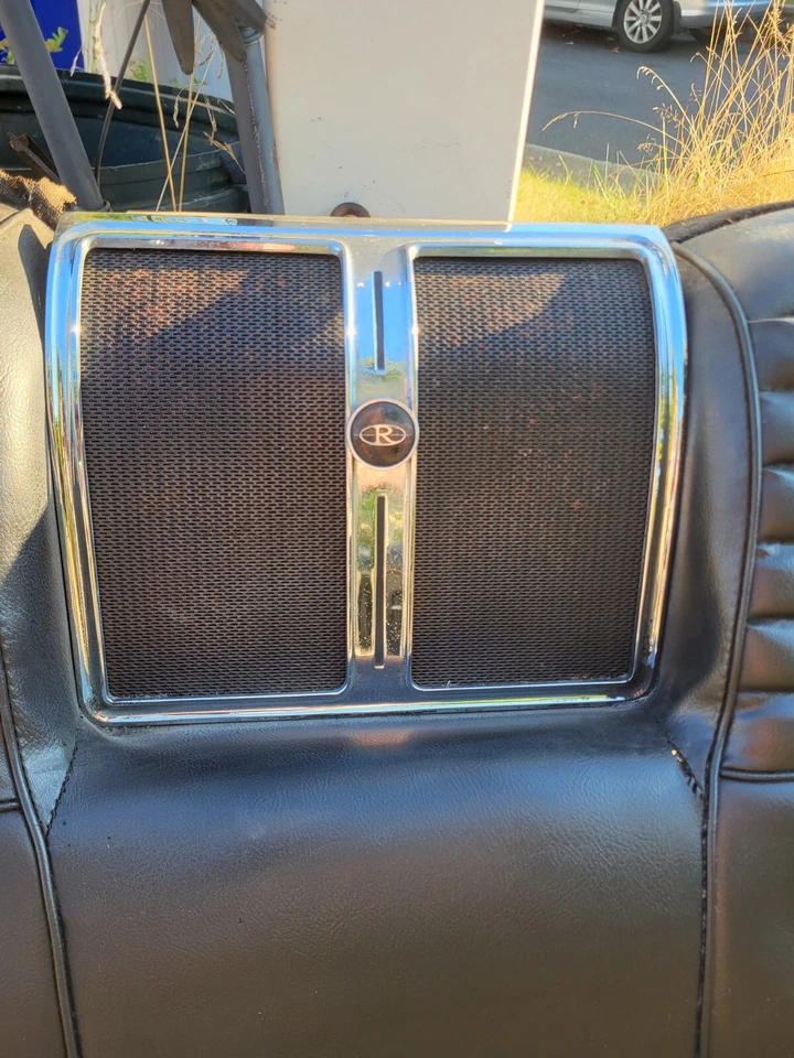 Asientos traseros Buick Riviera Toronado 66-70 asientos traseros con altavoz + rejilla leer Foto 4 de 4