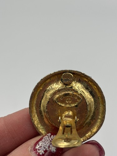 Authentic Vintage Chanel earrings - Picture 5 of 6