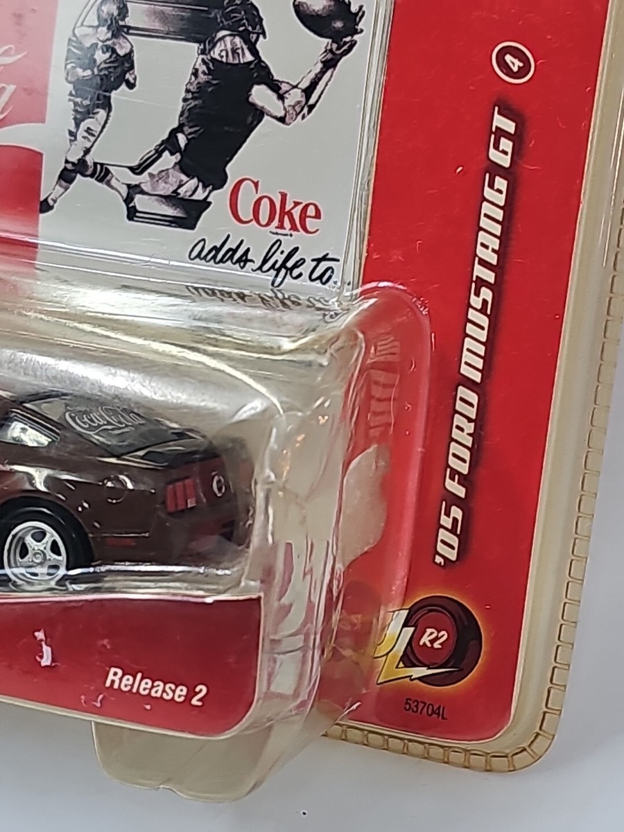 Johnny Lightning Sports Cars Coca Cola '05 2005 Ford Mustang GT