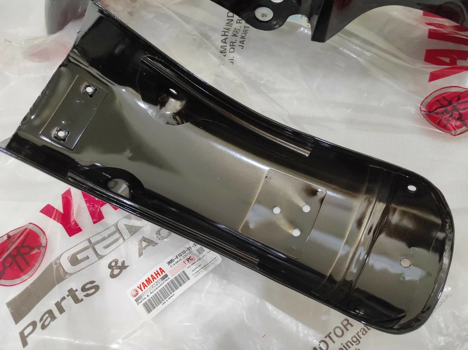 Yamaha RXK RXS RX115 RX135 RX King Front Rear Fender Mudguard Black Genuine - Image 4 of 4