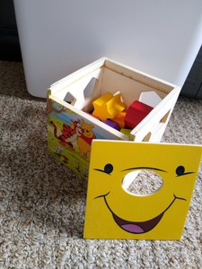 melissa and doug winnie the pooh shape sorter