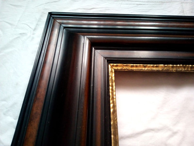 Spitzenrahmen:  sehr breiter Schelllackrahmen 19.  Goldinnenrand 77 cm x 59 cm