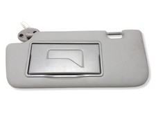 SsangYong Tivoli 2019 Gauche Pare-soleil ATD32737