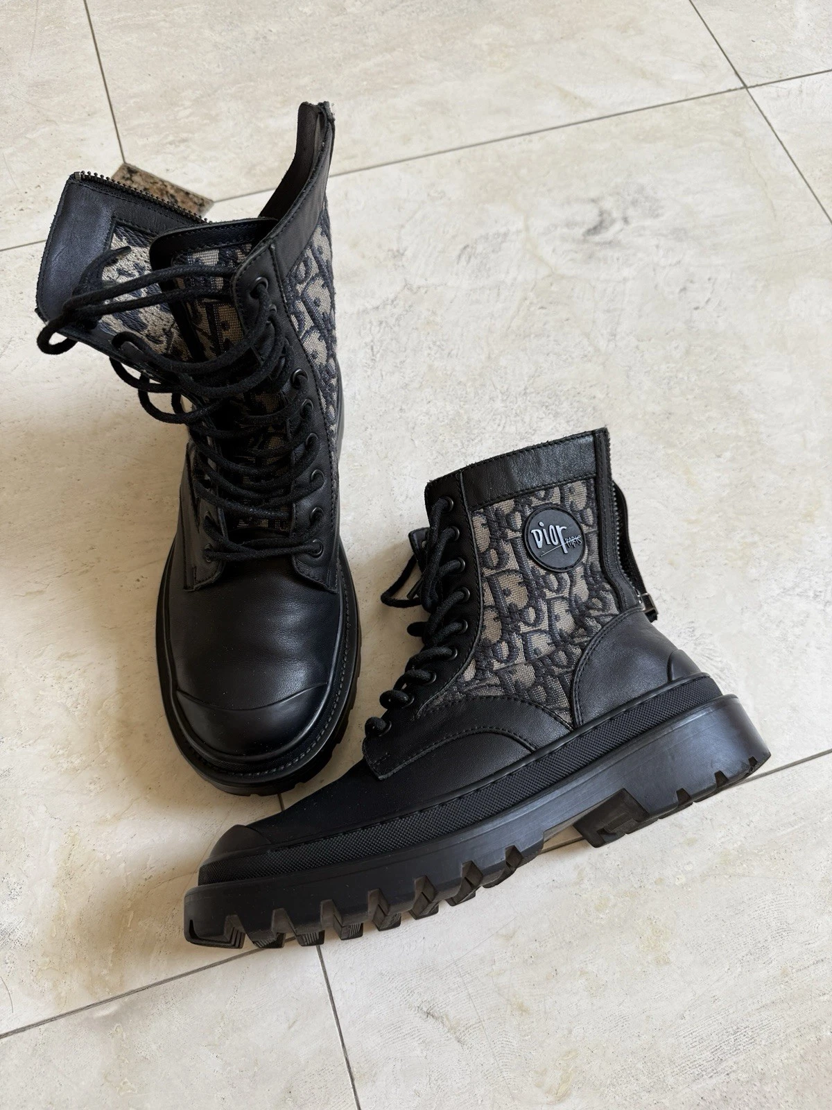 Bottes de combat Dior en cuir noir taille 37