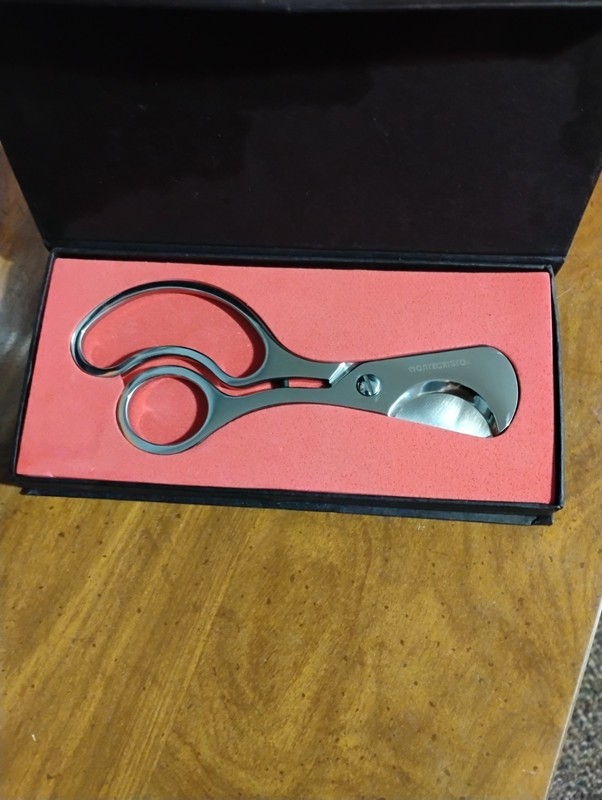 Large Montecristo scissor cigar cutter. NEW Never used.