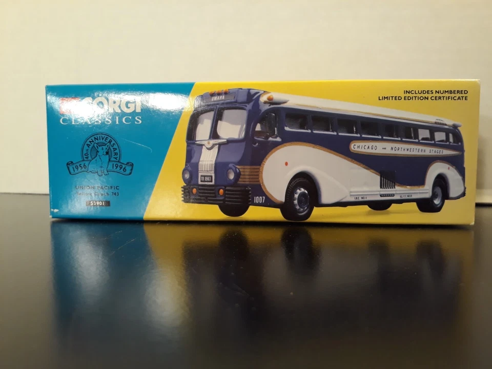 Corgi Union Pacific Limited Edition Yellow Coach 743 Die-Cast - In Box - Image 2 of 4