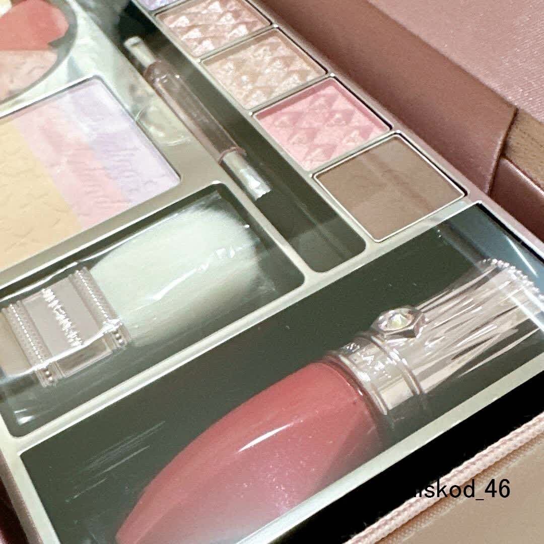 JILL STUART Beauty Christmas Coffret 2020 W/ Pouch Wonder Land