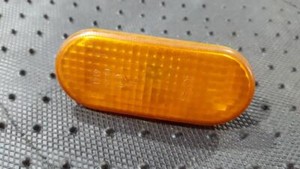 3B0949117 Seitenblinker (Kotflügelblinker) Vorne Linke  Volkswag DE227907-57