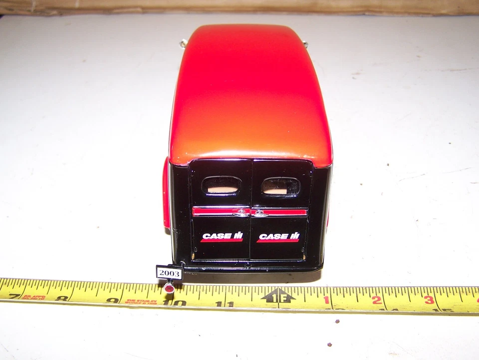 1935 Chevy CASE IH Service Truck Crown Premiums 1:24 Precision NIB Diecast NICE! - Image 4 of 4