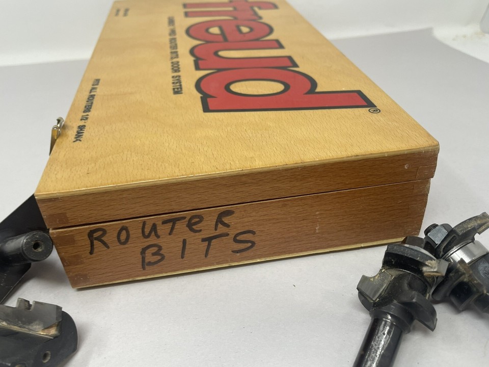 Freud 94100 Door 5 Pc. Router Bit Set With Wooden Box 1/2