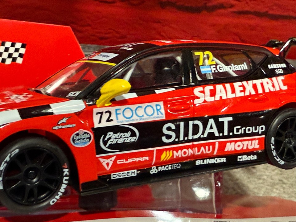 Coche de Carreras Advance Cupra Leon Monlau Scalextric Coche de Carreras Advance Cupra Leon Monlau Scalextric