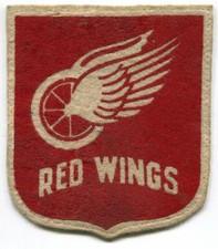 Rare original 1940's DETROIT RED WINGS hockey game used uniform patch