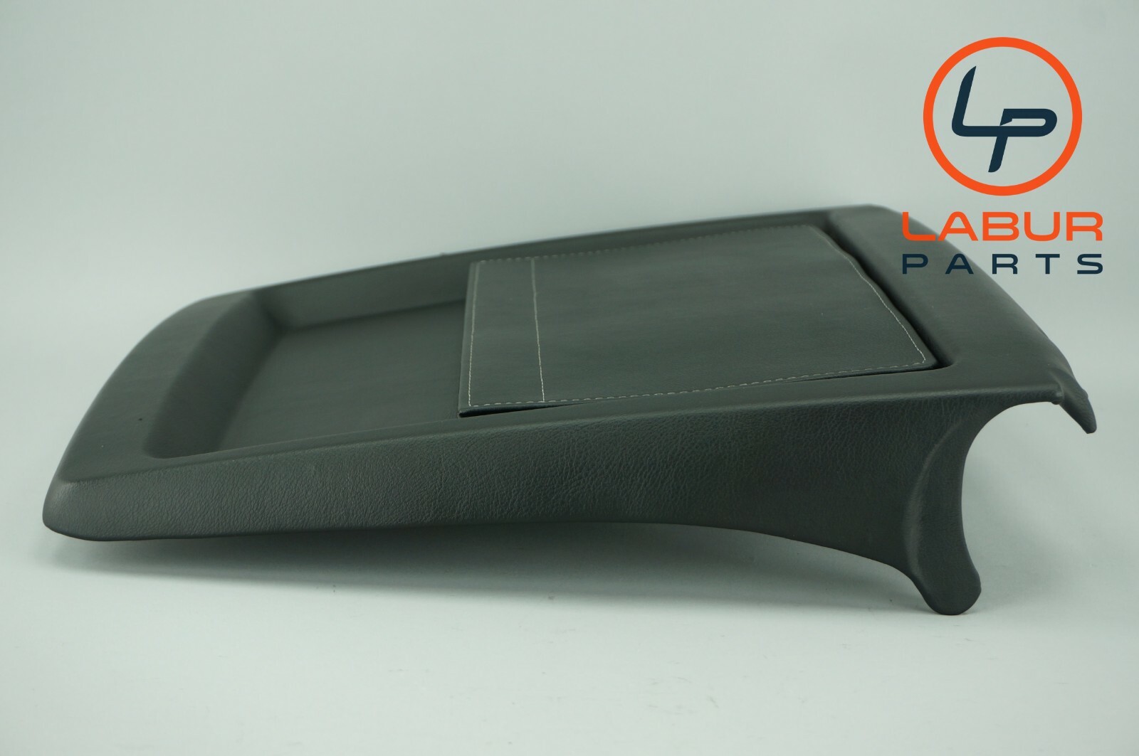 M139 03-08 Maserati Quattroporte Front Left or Right Seat Back Panel Cover S772