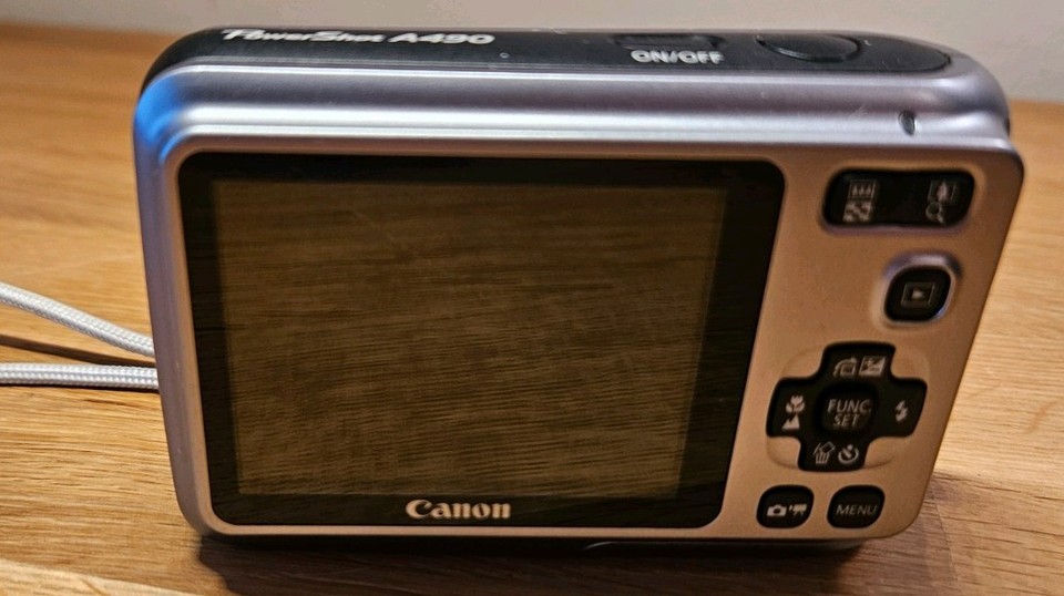 Appareil photo numérique CANON POWERSHOT A490 10.0 MP + 4GB SD CARD