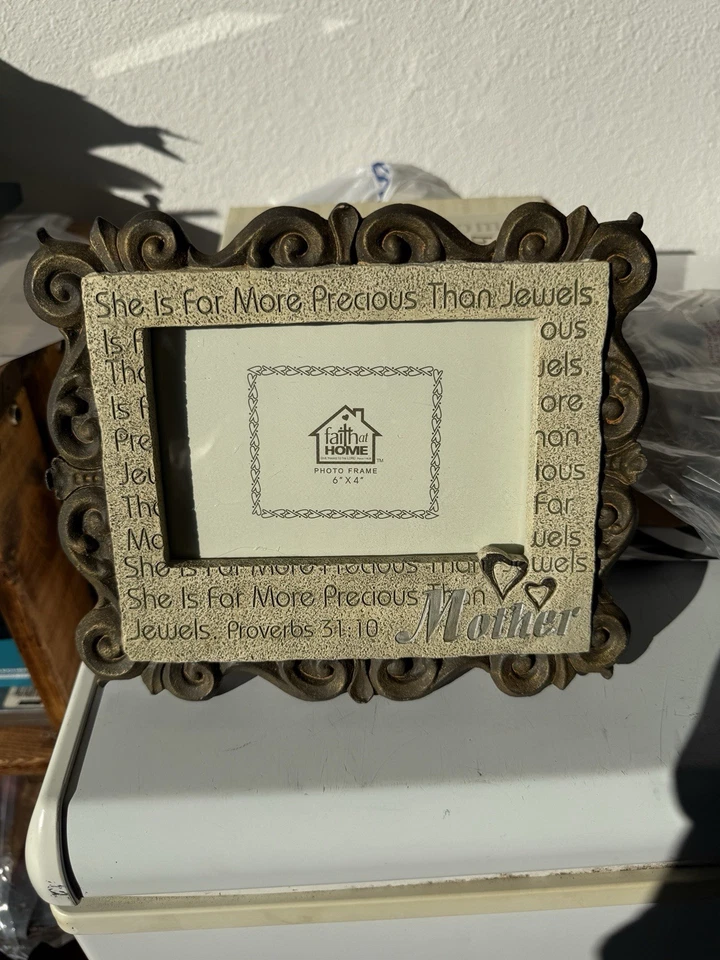 Marco de fotos Faith At Home Mother nuevo en caja marco de fotos abierto 4x6 Foto 4 de 4