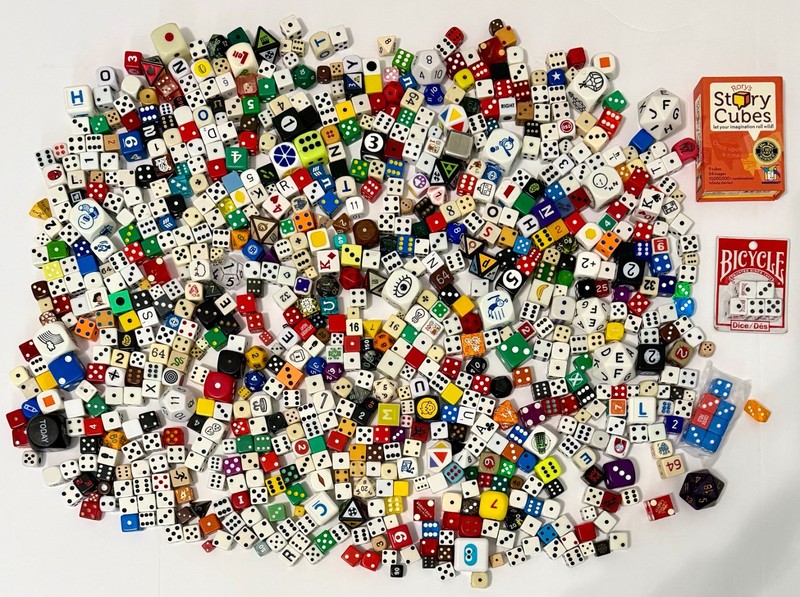 10 Pounds of Mixed Gaming Dice Modern & Vintage + Polyhedral & More Lot 1