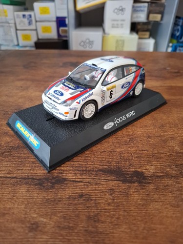 Scalextric C2179 1/32 Ford Focus WRC Carlos Sainz Slot Car - Picture 6 of 7