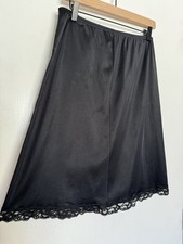 Vanity Fair Black Nylon Lace Trim Half Slip L Lightweight Solid Skirt