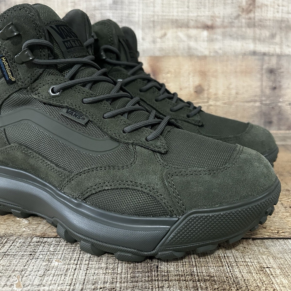 Vans MTE Crestline Waterproof Sneaker Boot Mens Size 10.5  display picture 1