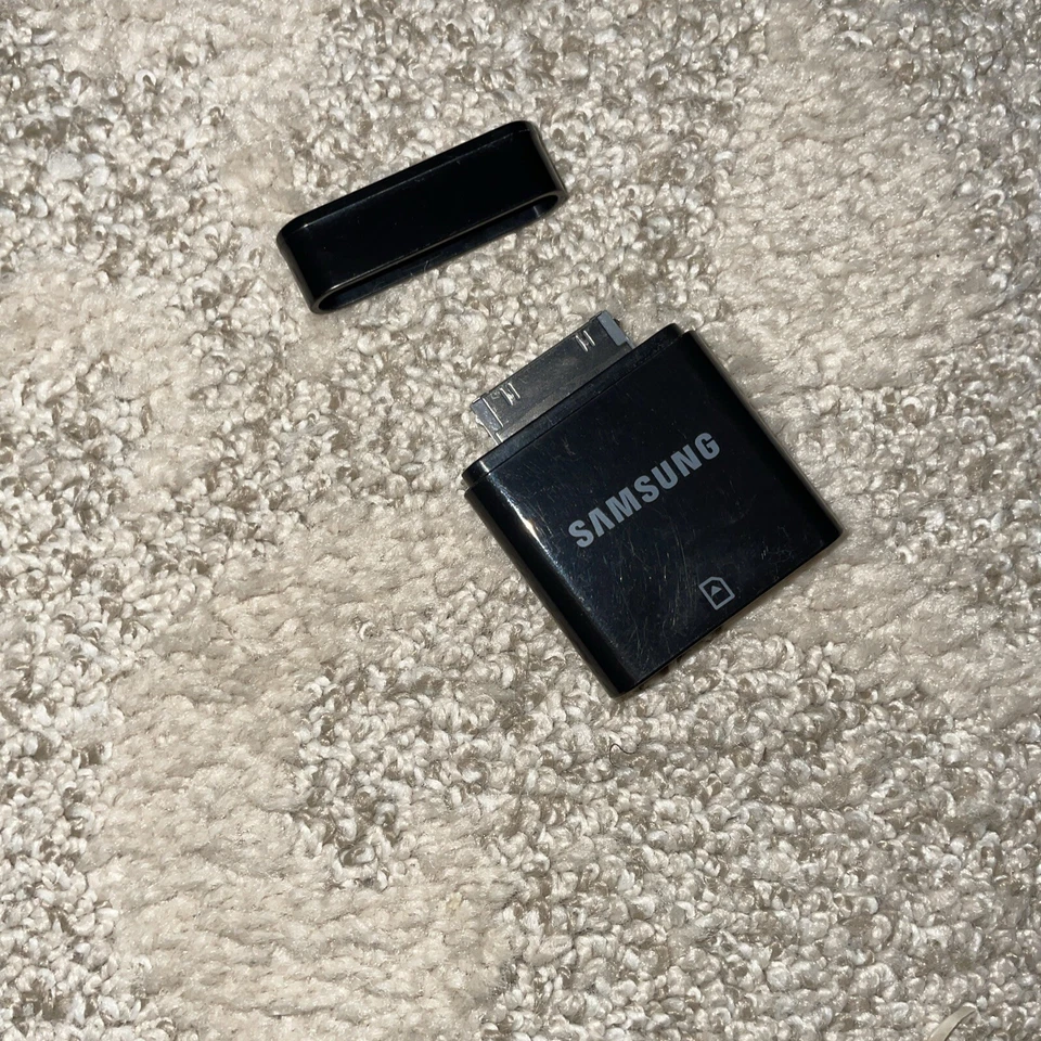 Samsung SD Flash Card Reader  - Image 2 of 4