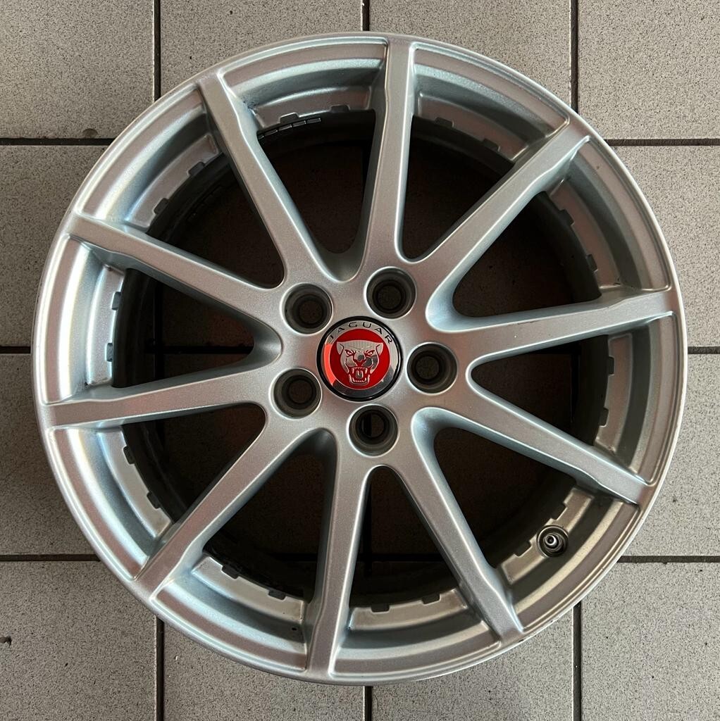 Set Original Range Rover Evoque Velar Used Alloy Wheels 17