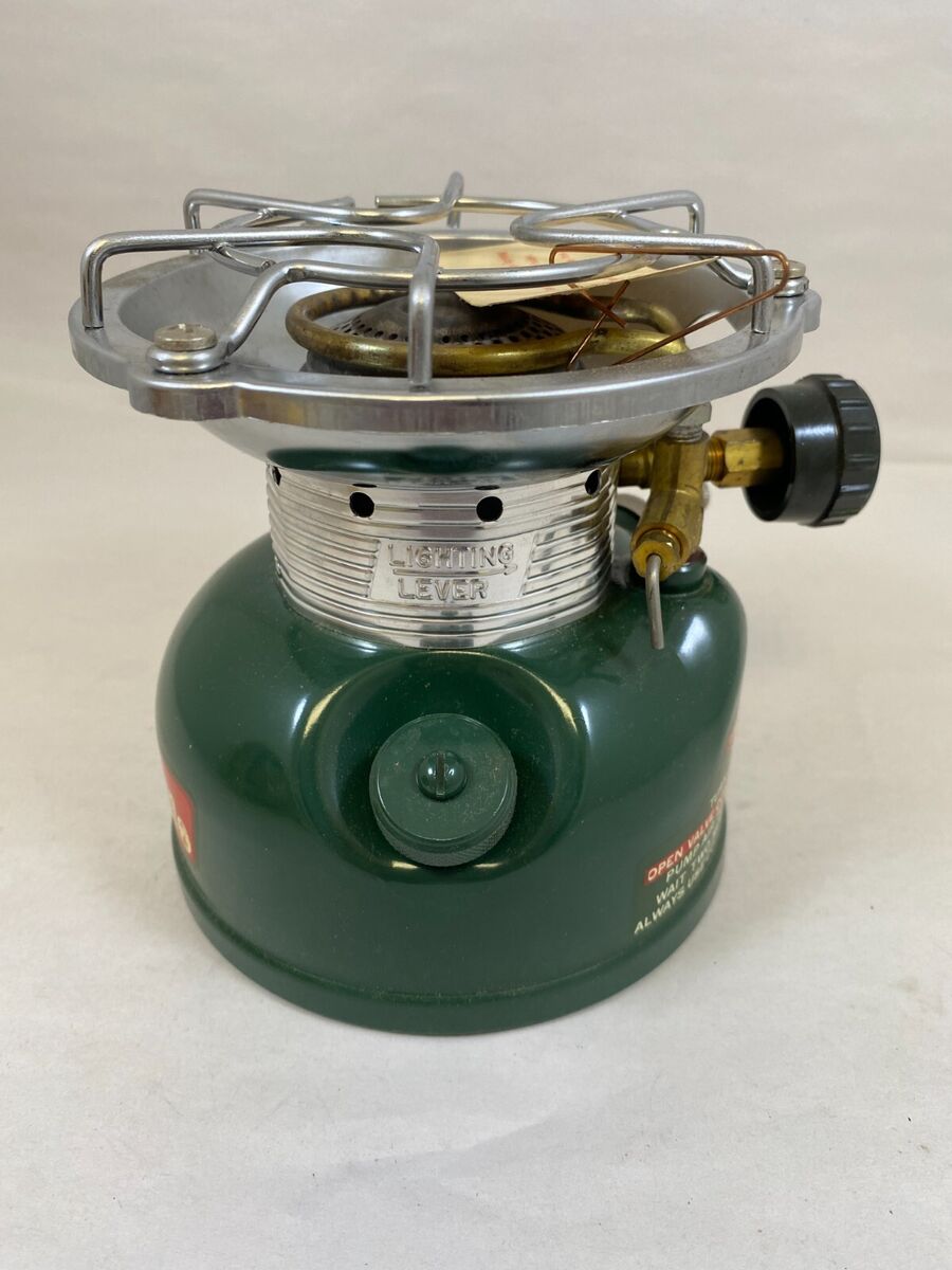 1962 COLEMAN 501-700 GREEN SPORTSTER STOVE NEW WITH TAG 1962 COLEMAN 501-700 GREEN SPORTSTER STOVE NEW WITH TAG