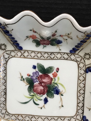 Dominie's Collection Hand Painted 8" x 11” Decorative Floral Bowl Gold Trim - Picture 3 of 7