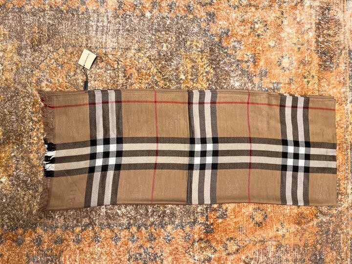 Burberry Cashmere 100 Large Scarf Shawl Women New from Japan