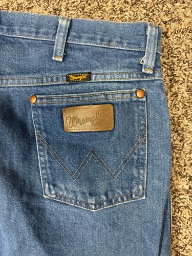 Men’s Wrangler Jeans Mens 36x34 Blue 13MWZ Cowboy Denim Pants EUC Jeans - Picture 6 of 8