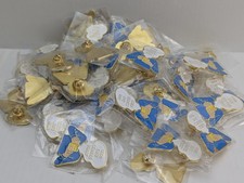 38 x Pins Bouquet Of Blue And White Iris Flowers Design NEW Reseller Lot