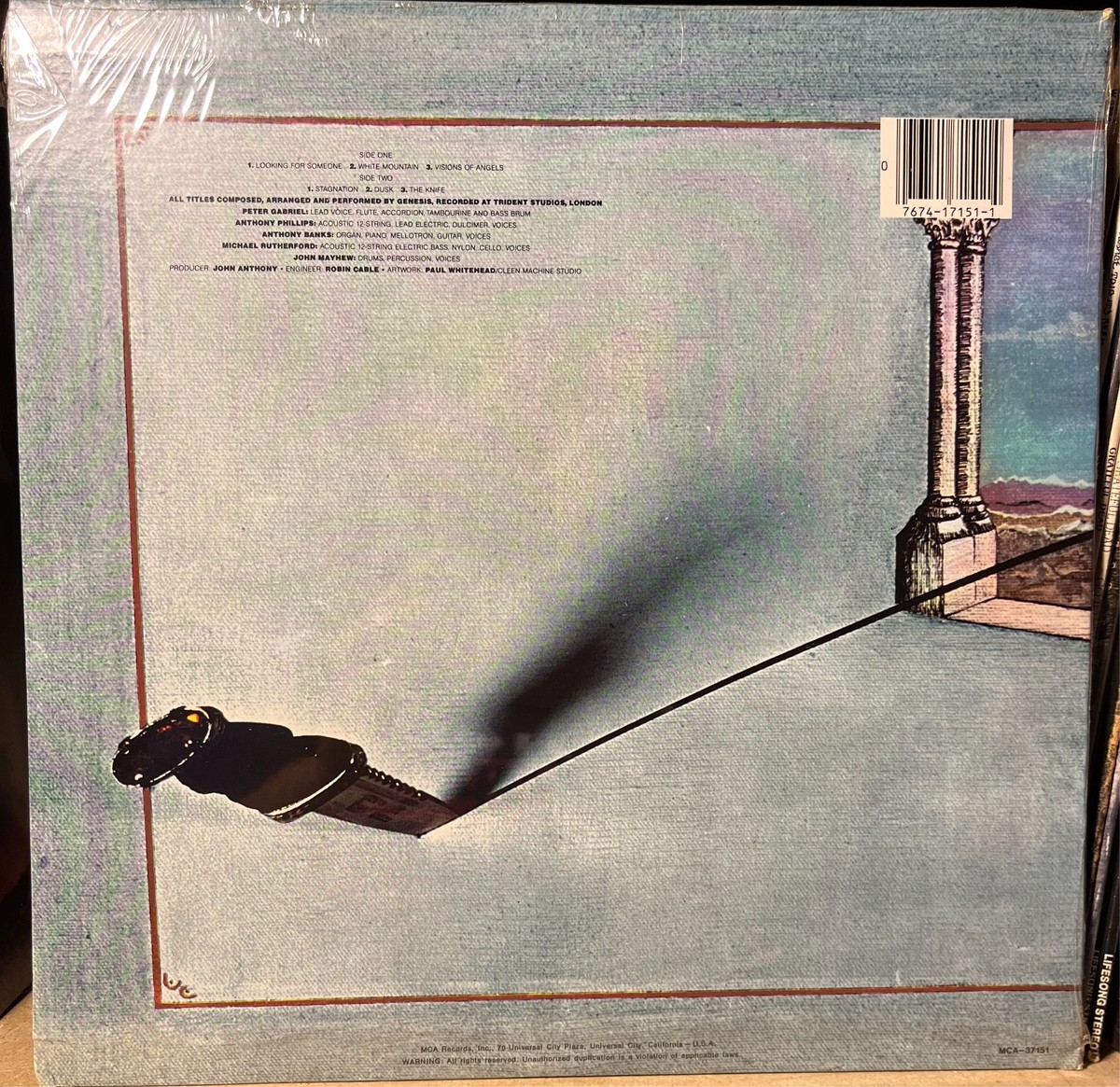 Genesis Trespass ジェネシス　侵入　旧規格 Genesis - Trespass (1970) Review | Two Johns Go Out, Two Johns