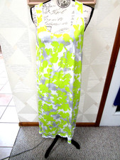 SIMPLY VERA-YELLOW/MULTI-FLORAL-SCOOP NECK-SLEEVELESS-NIGHTGOWN-SIZE-S-NWT
