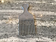 Vintage Goody Plastic Textured Reptile Print Hair Pick Comb Lift USA Grey