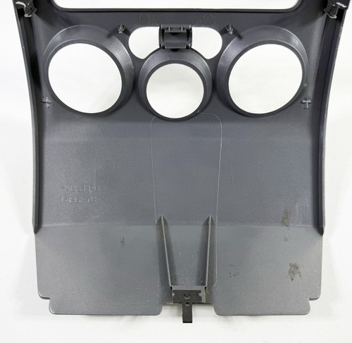 ✅ 08-12 CHEVY COLORADO / GMC CANYON RADIO DASH BEZEL TRIM PANEL *SILVER TRIM OEM - Picture 10 of 10