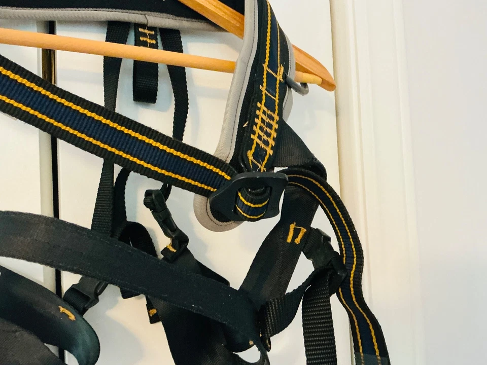 Arnés de escalada Misty Mountain mediano Foto 3 de 4
