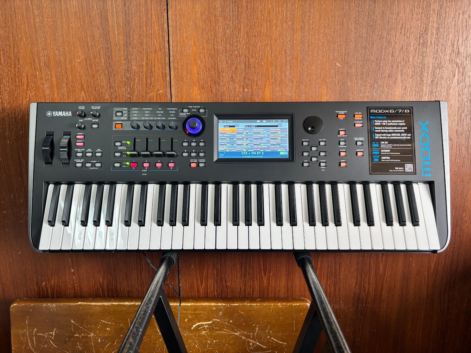 Yamaha MODX6 61 Semi Weighted Key Synthesizer w/ power supply
