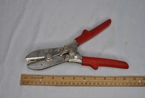 Malco C5 5 Blade Pipe Crimper Great Shape Red soft handle