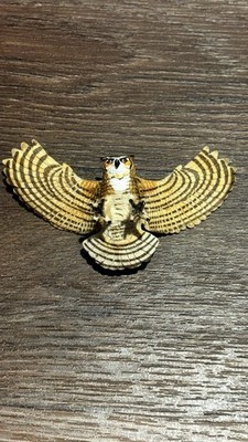 Eagle Bird of Prey Figurine / Ornament - Wings Spread