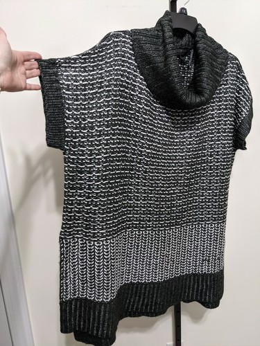 Lane Bryant Plus Short Sleeve Turtleneck Black/White Sweater Tunic 26/28 - Picture 2 of 10