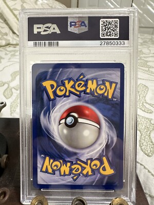 Hitmonchan 7/102 1st Edition Base Set Shadowless Holo Pokemon Card
